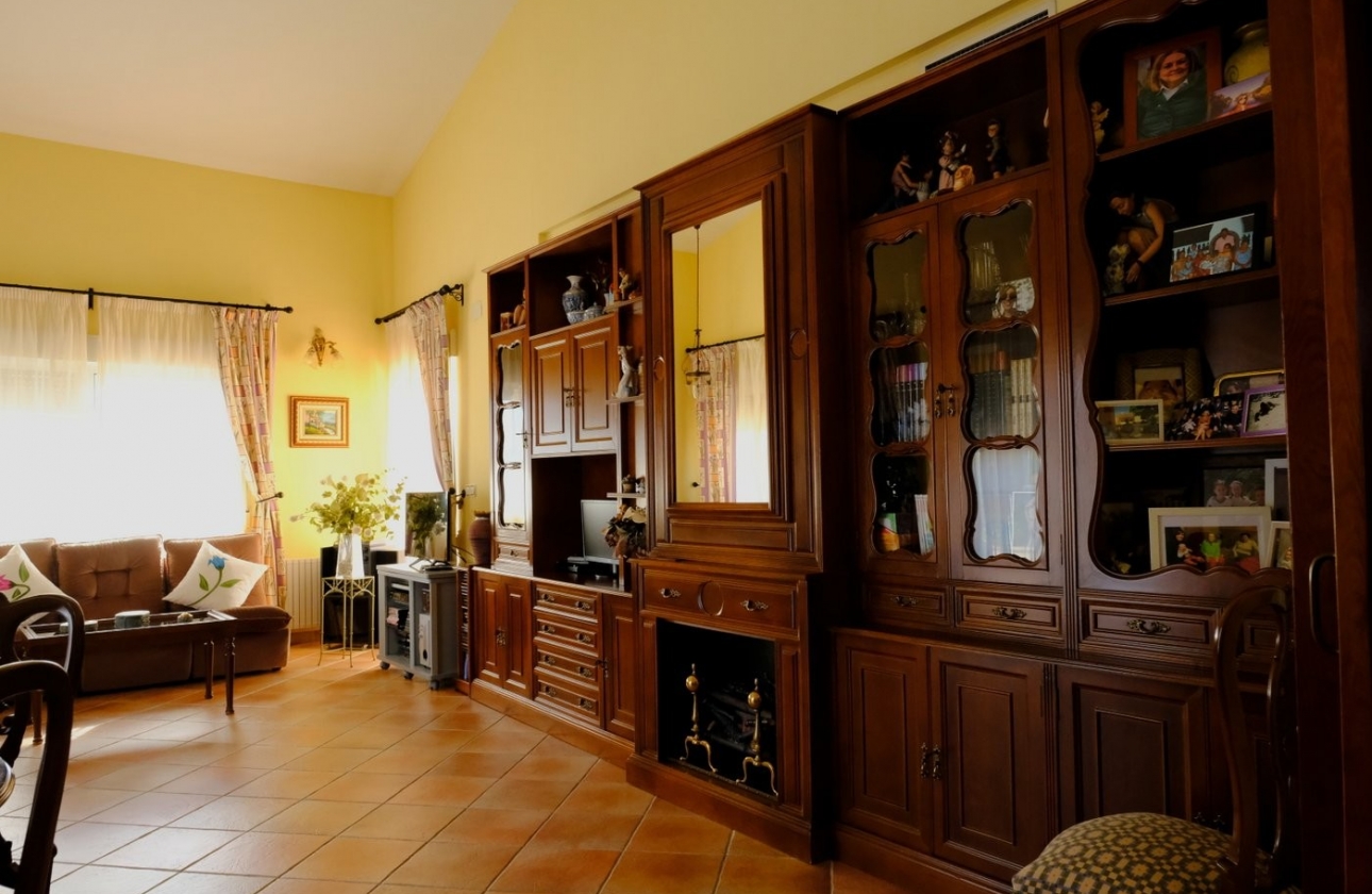 Resale - Villa - Orihuela