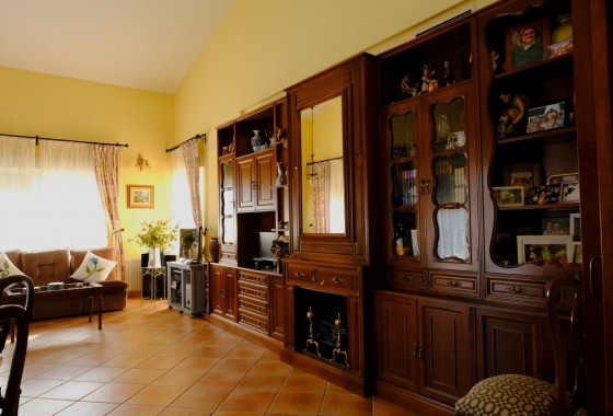Resale - Villa - Orihuela