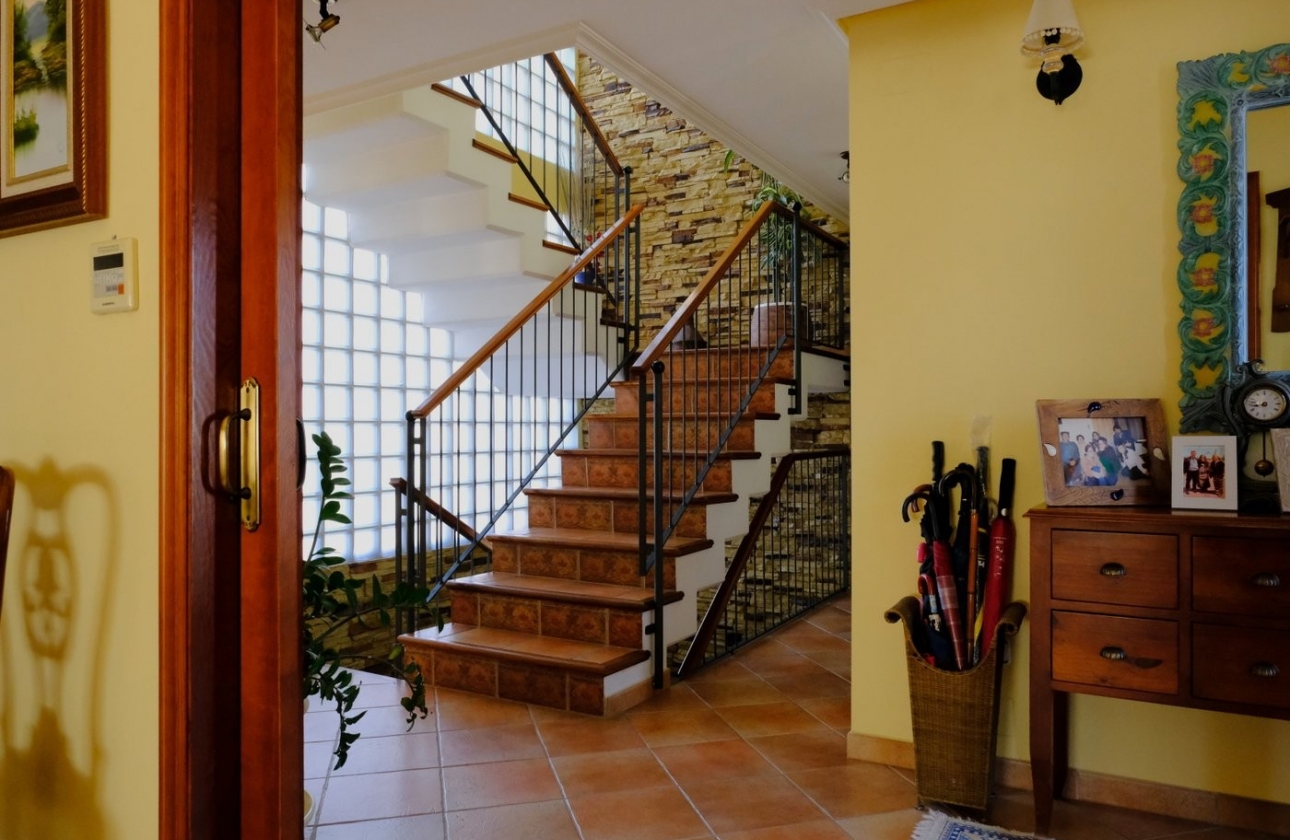 Resale - Villa - Orihuela