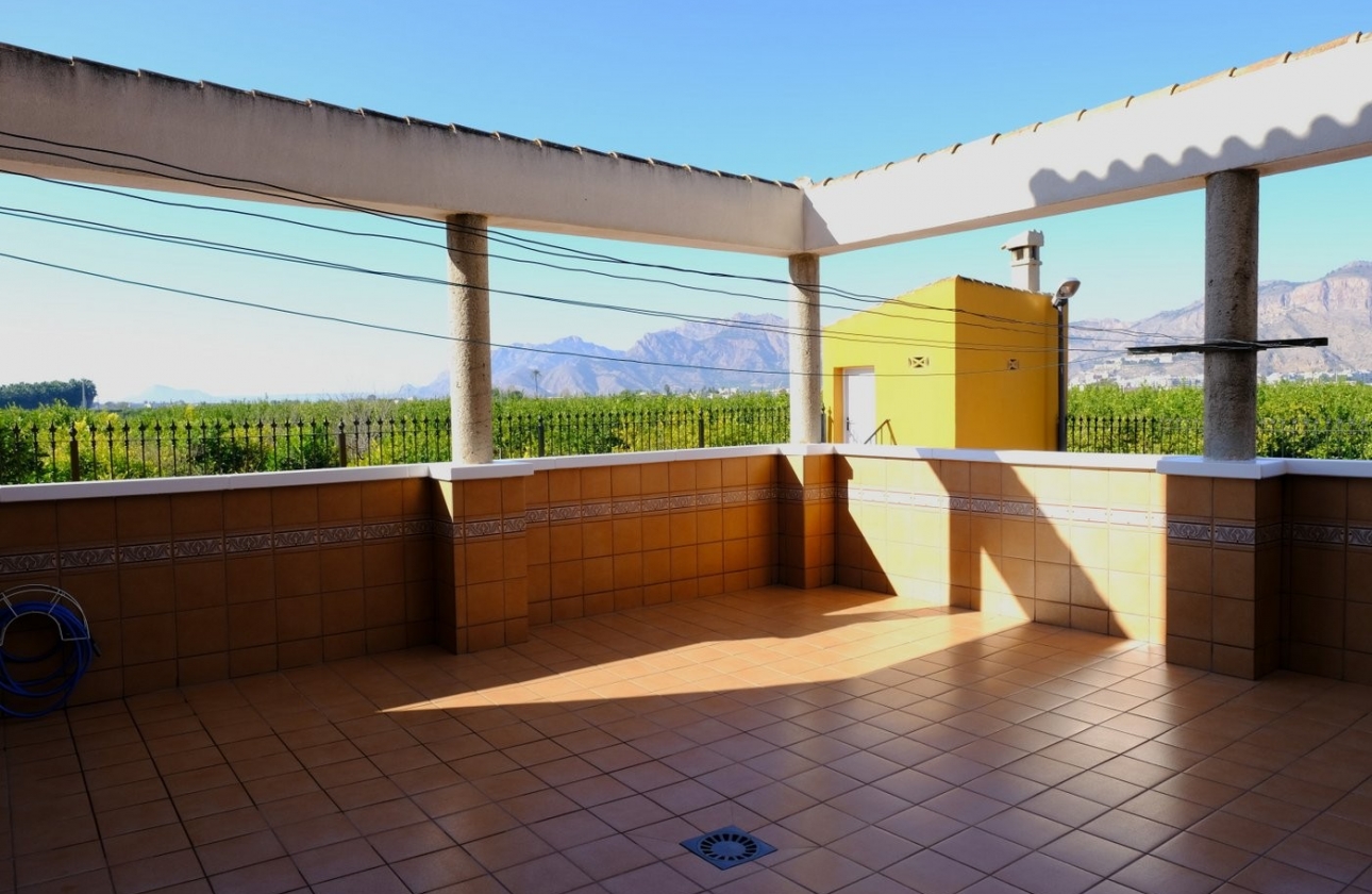 Resale - Villa - Orihuela