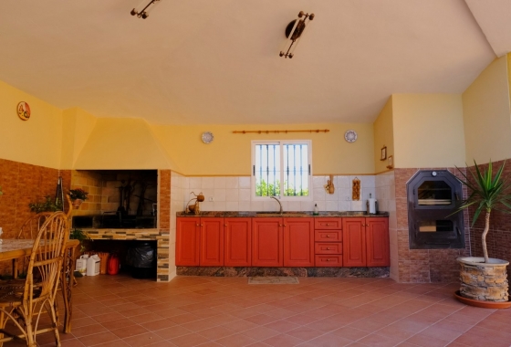 Resale - Villa - Orihuela