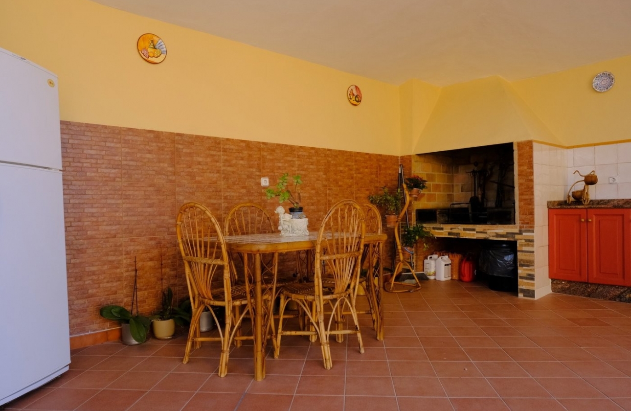 Resale - Villa - Orihuela