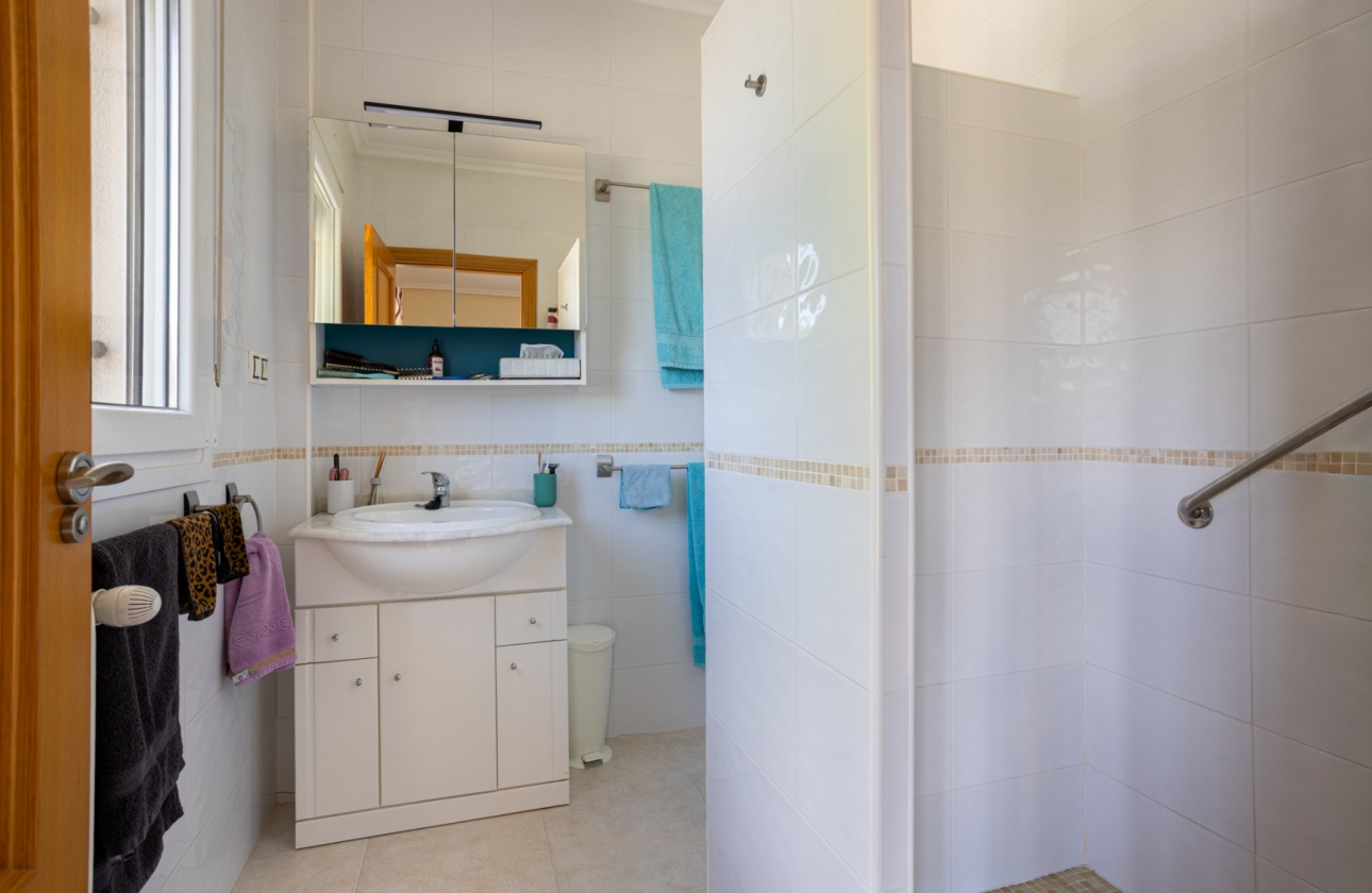 Reventa - Villa - La Zarza
