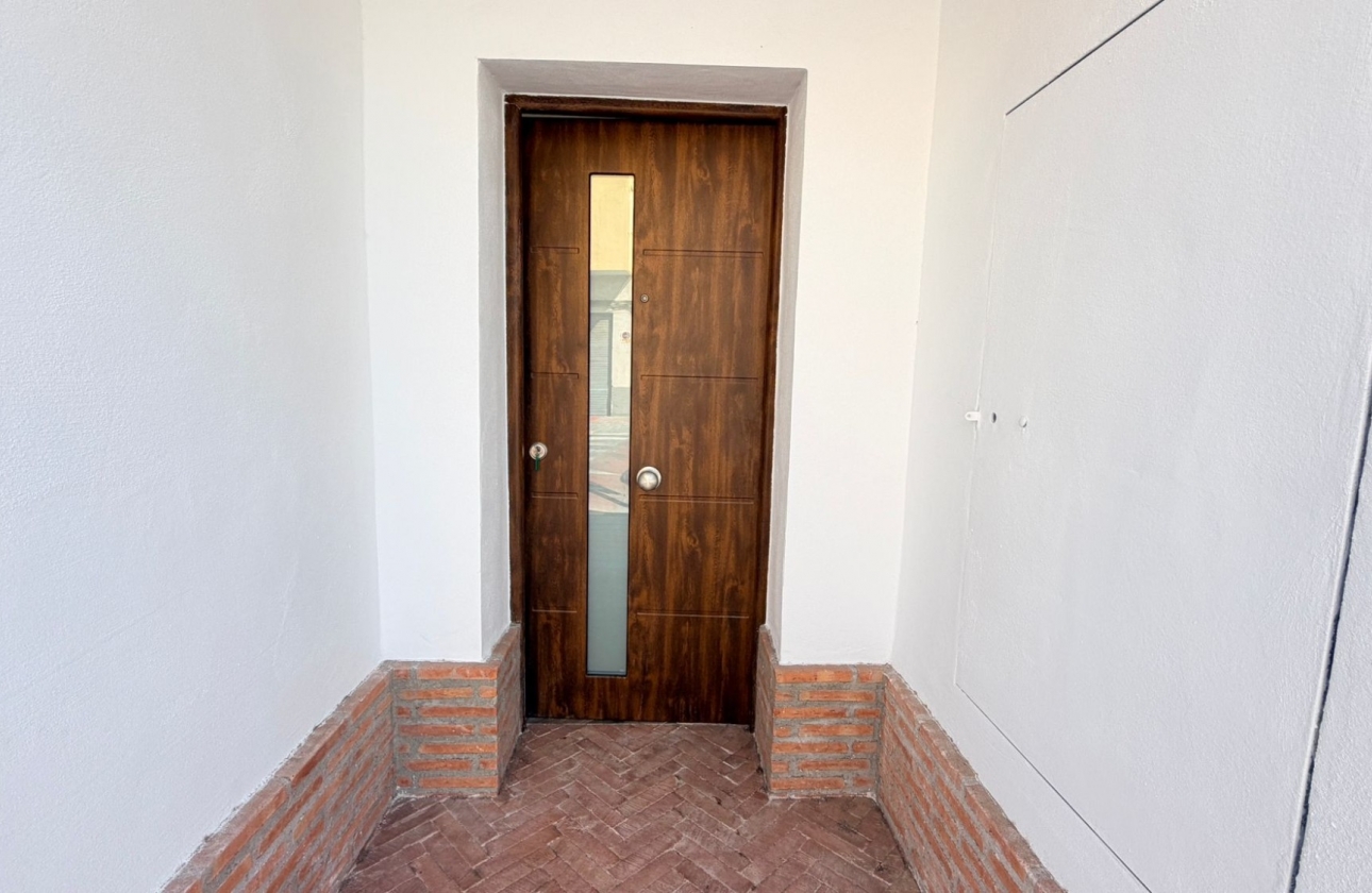 Revente - Maison de ville - Catral