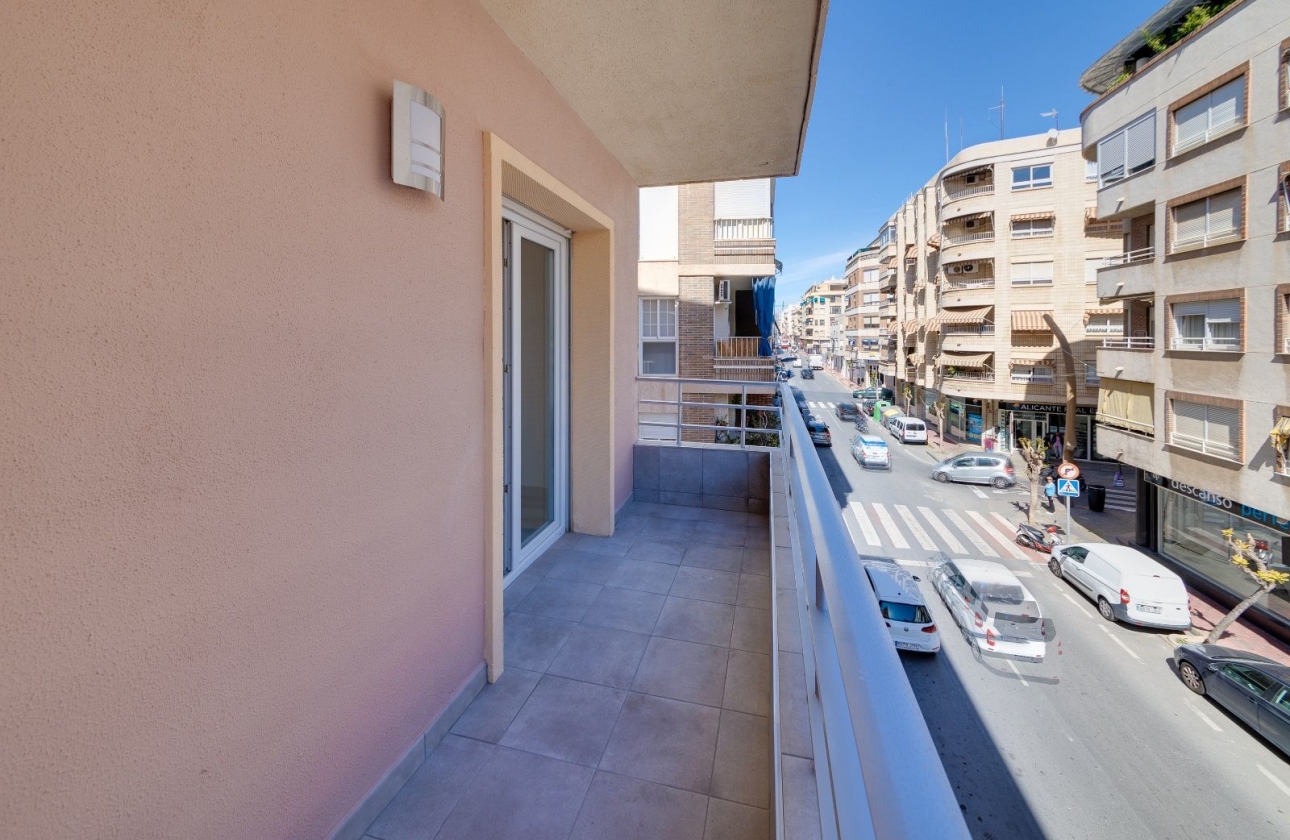 Revente - apartment - Torrevieja