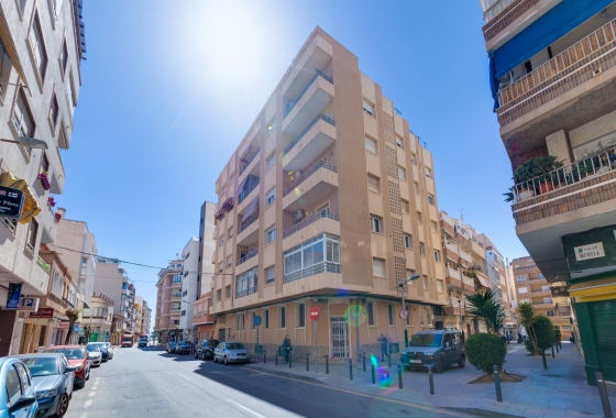 Revente - apartment - Torrevieja