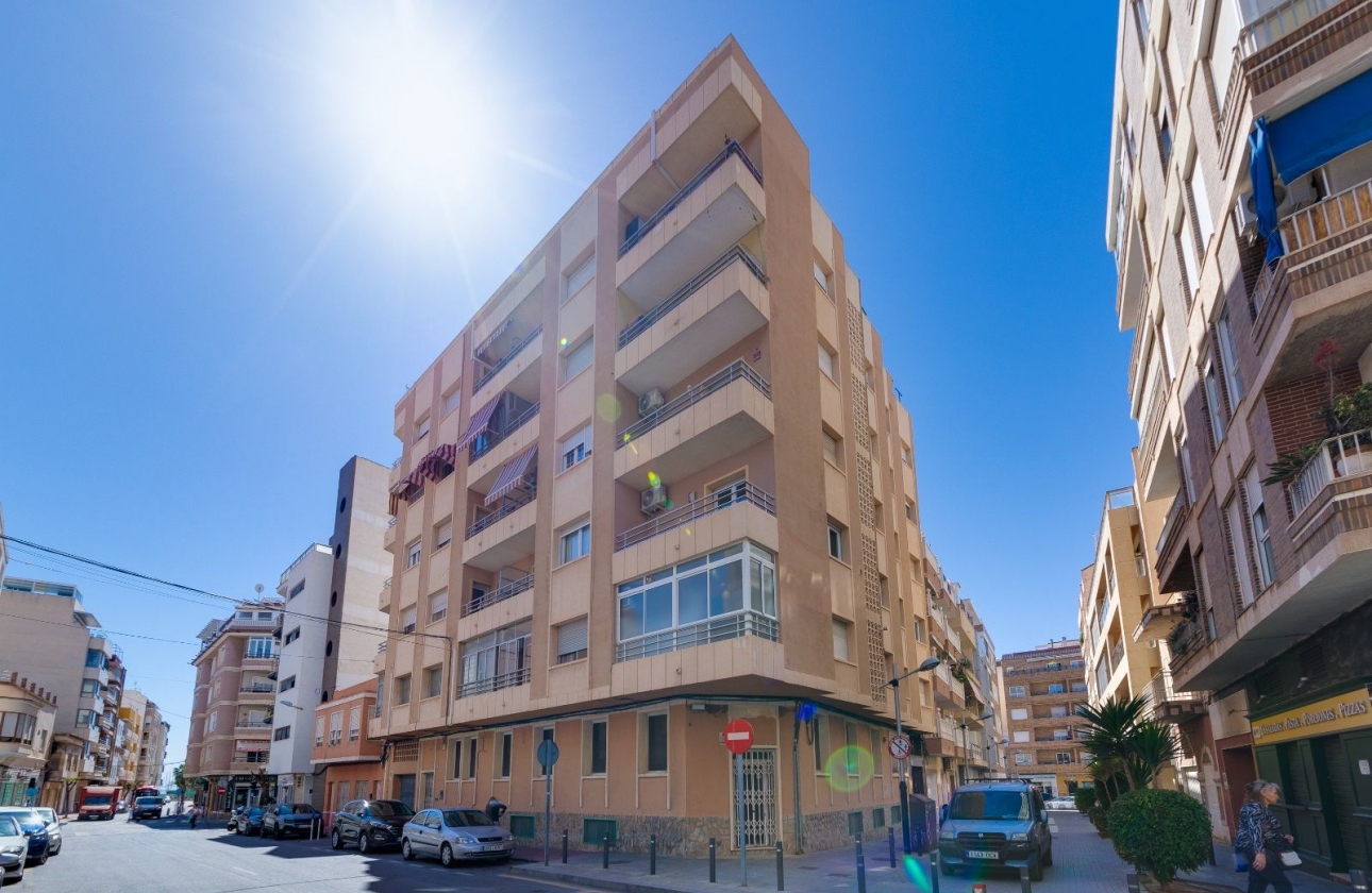 Revente - apartment - Torrevieja