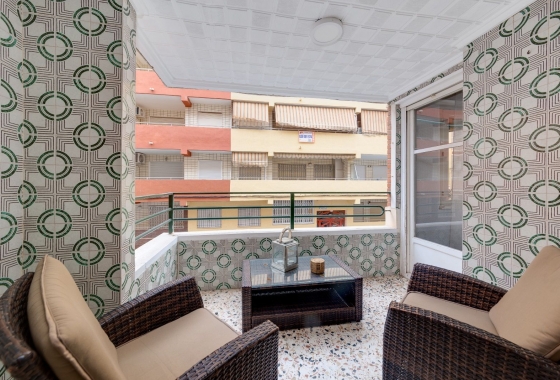 Resale - apartment - Torrevieja - Playa de los Locos