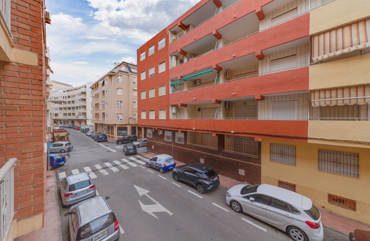 Wiederverkauf - apartment - Torrevieja - Playa de los Locos