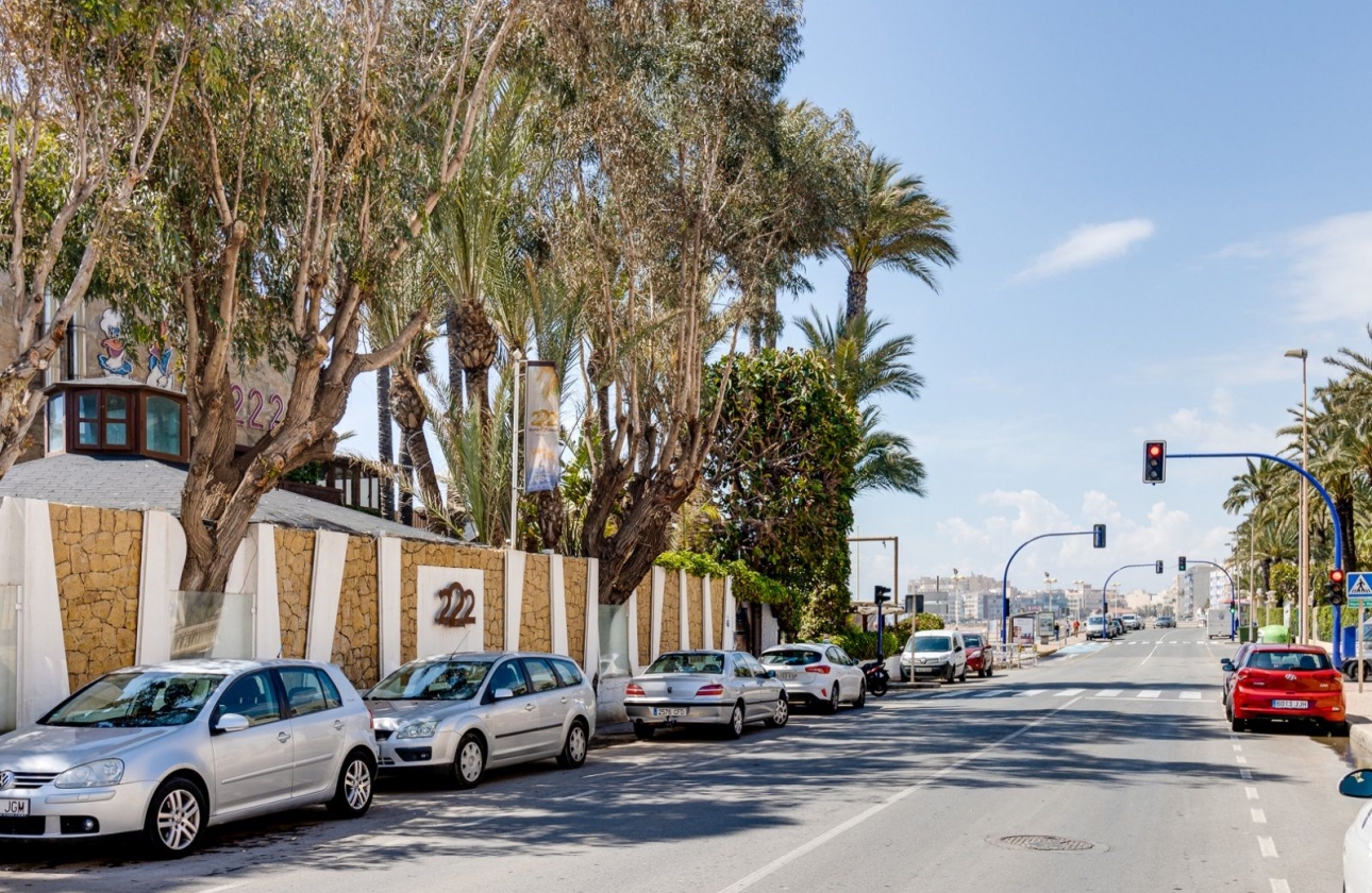 Wiederverkauf - apartment - Torrevieja - Playa de los Locos