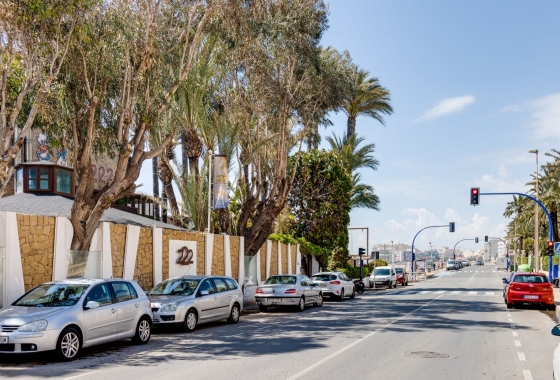 Wiederverkauf - apartment - Torrevieja - Playa de los Locos