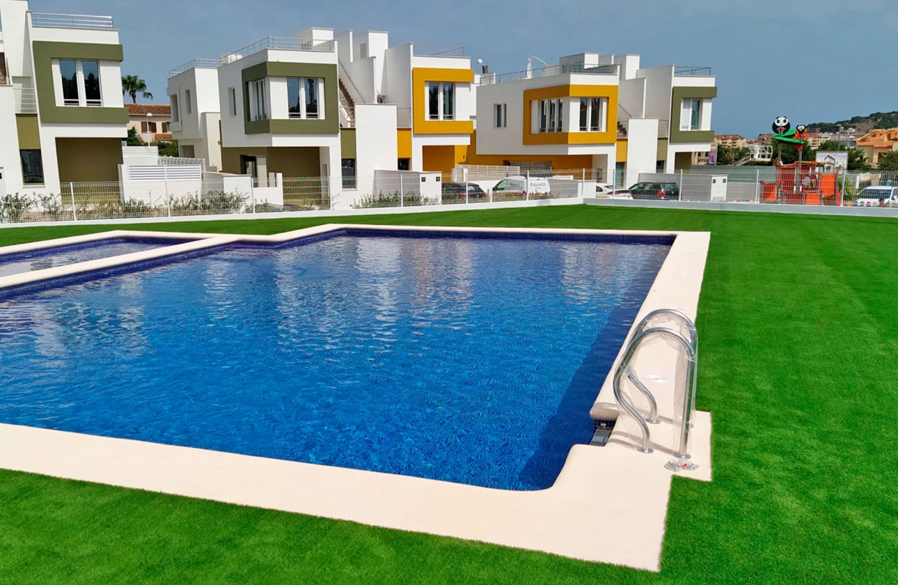 Obra nueva - Adosado - Denia