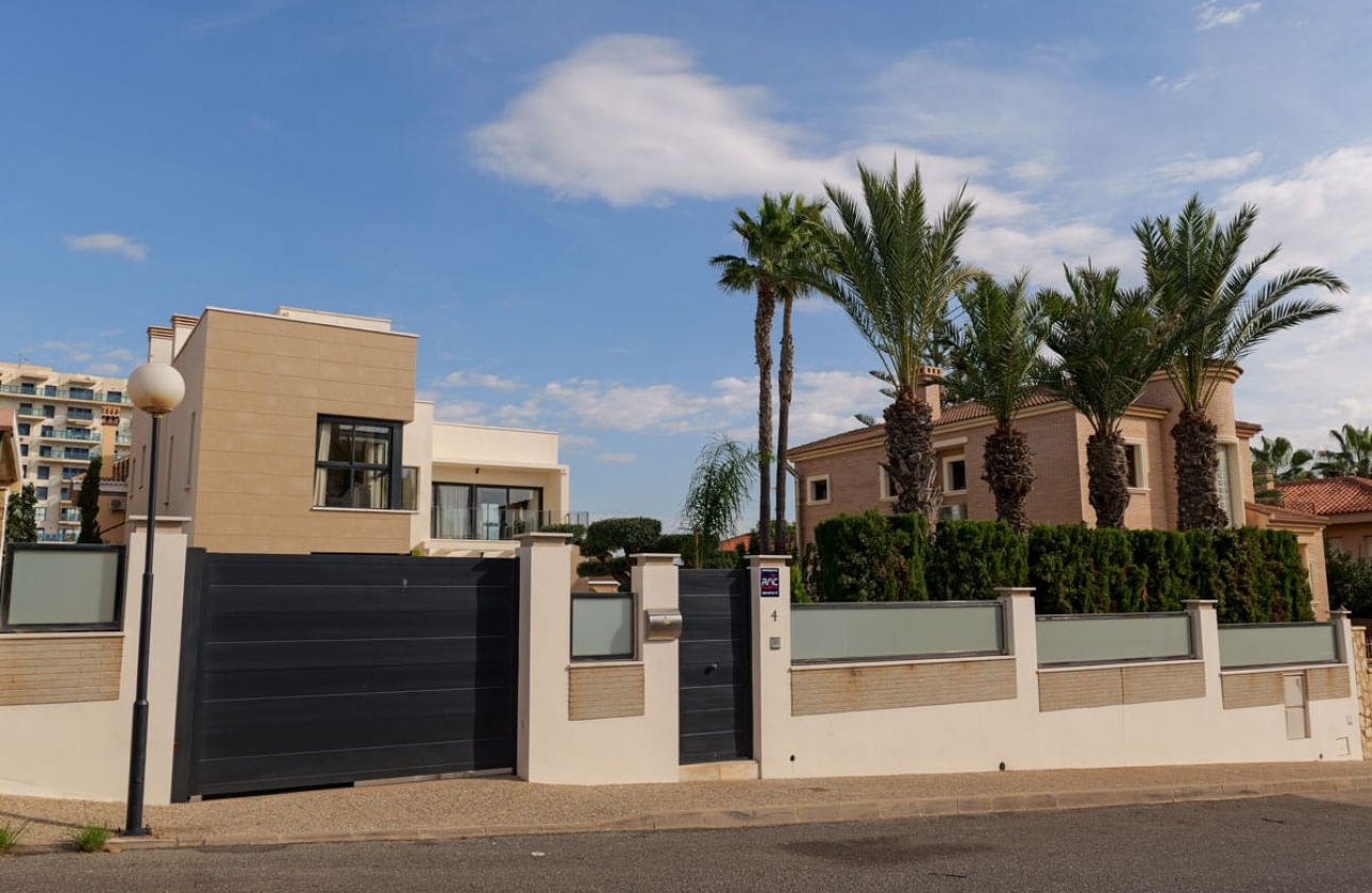 Neue Gebäude - Villa - Torrevieja