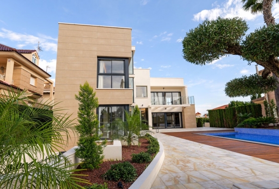 Neue Gebäude - Villa - Torrevieja