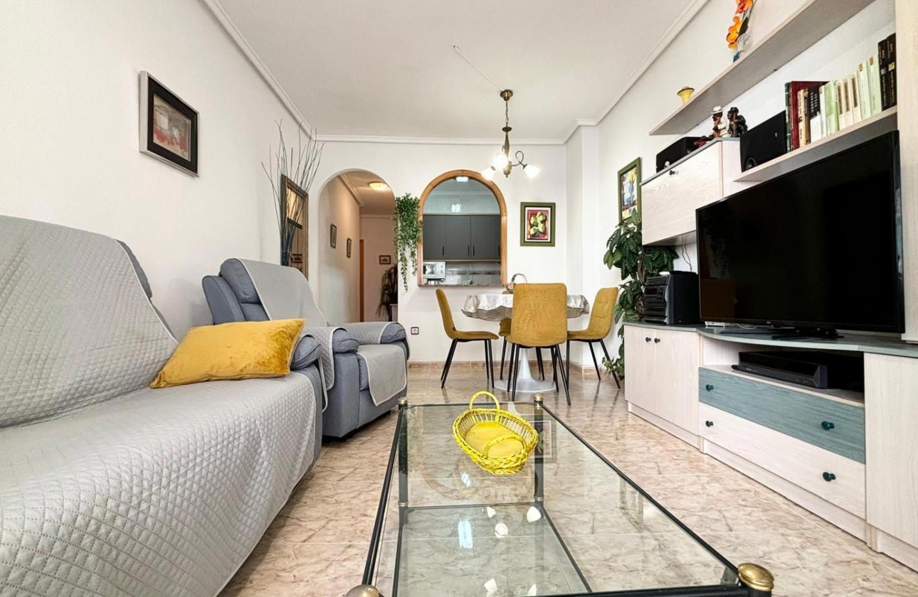 Resale - apartment - Torrevieja - Playa del Cura