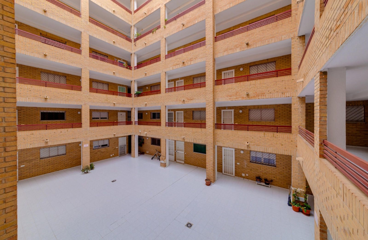 Resale - Apartment - Torrevieja - El Molino