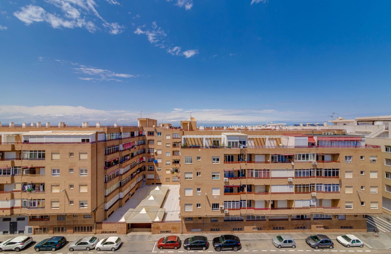 Resale - apartment - Torrevieja - El Molino