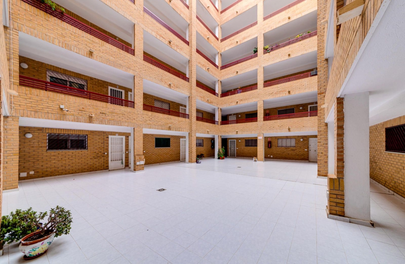 Resale - Apartment - Torrevieja - El Molino