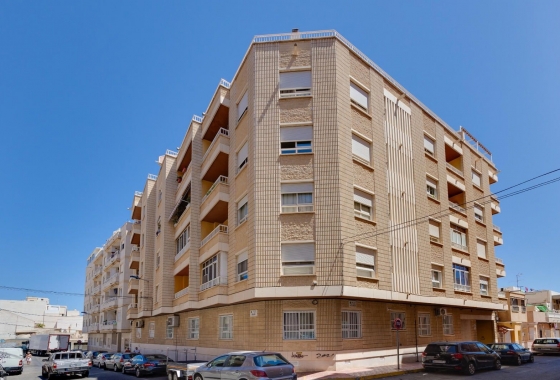 Revente - apartment - Torrevieja