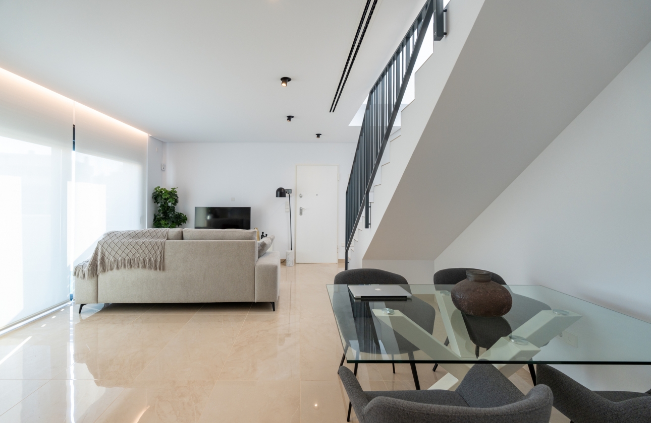 Nouvelle construction - Maison de ville - Elche