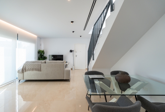 Nouvelle construction - Maison de ville - Elche