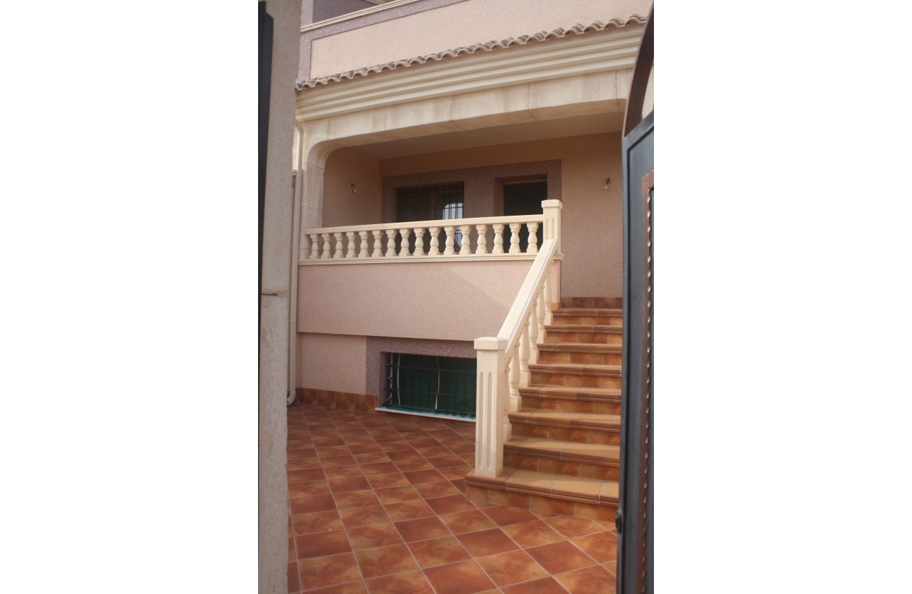 Neue Gebäude - Stadthaus - Torrevieja