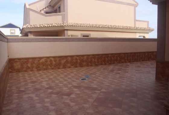 Neue Gebäude - Stadthaus - Torrevieja