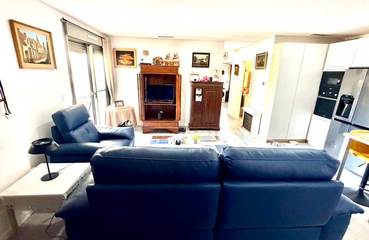 Resale - Apartment - Orihuela Costa - La Zenia