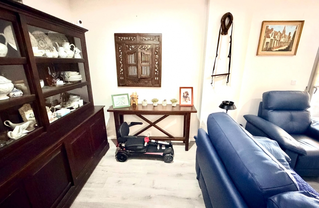 Resale - Apartment - Orihuela Costa - La Zenia