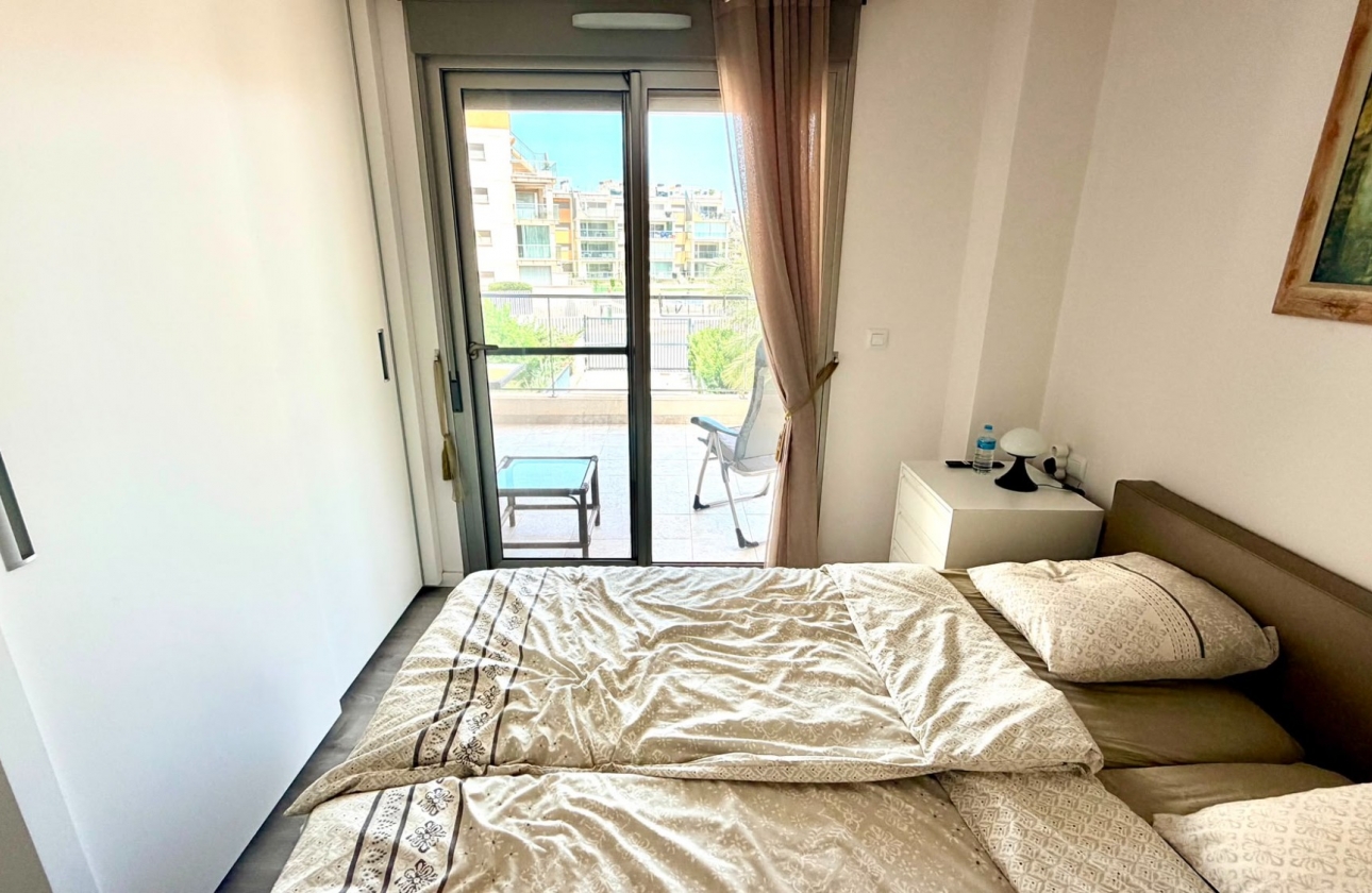 Resale - Apartment - Orihuela Costa - La Zenia