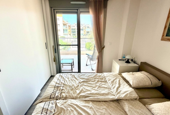 Wiederverkauf - Wohnung - Orihuela Costa - La Zenia