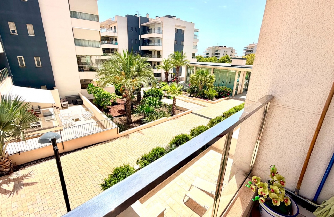 Resale - Apartment - Orihuela Costa - La Zenia