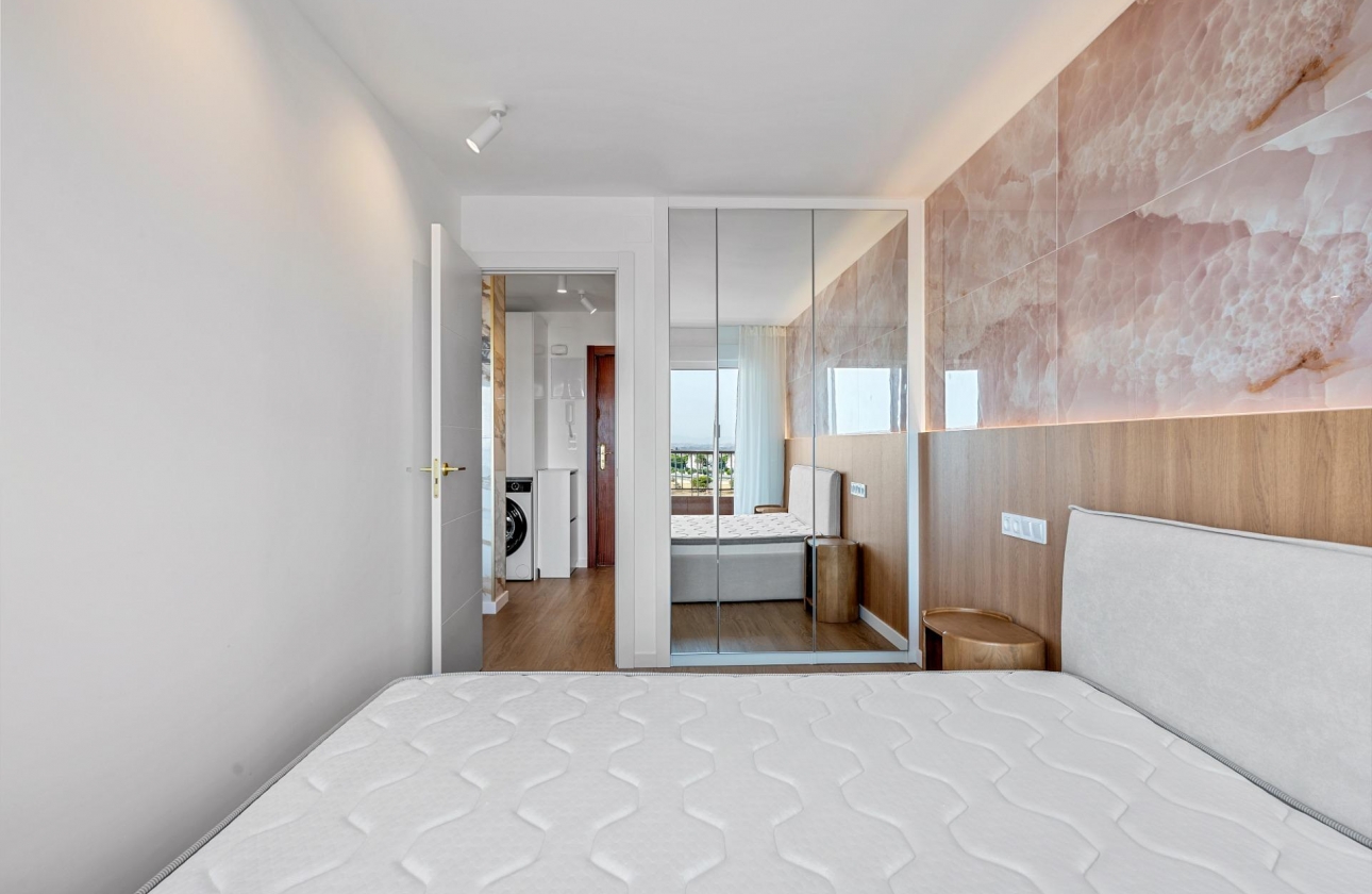 Resale - Apartment - Torrevieja - Punta prima