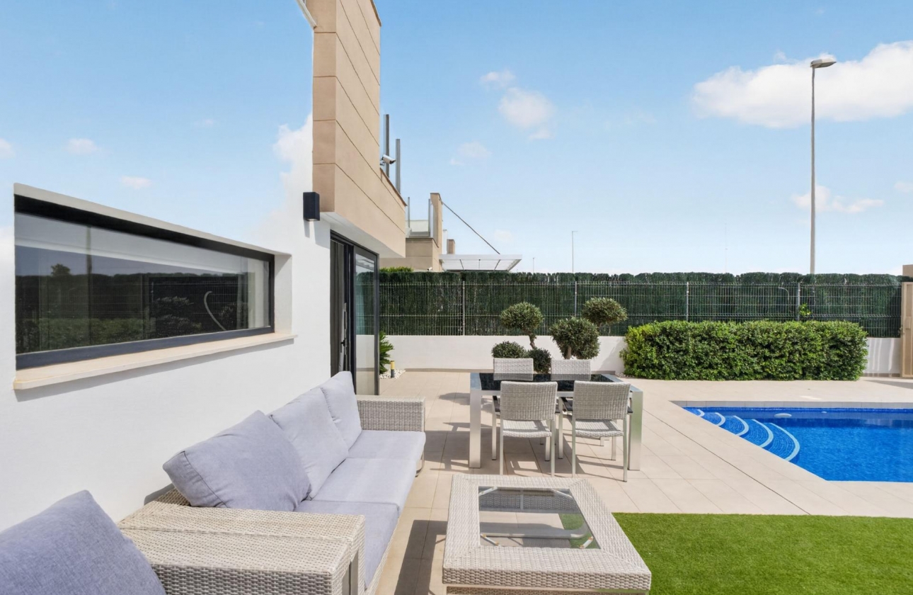 Resale - Villa - Guardamar del Segura - EL RASO