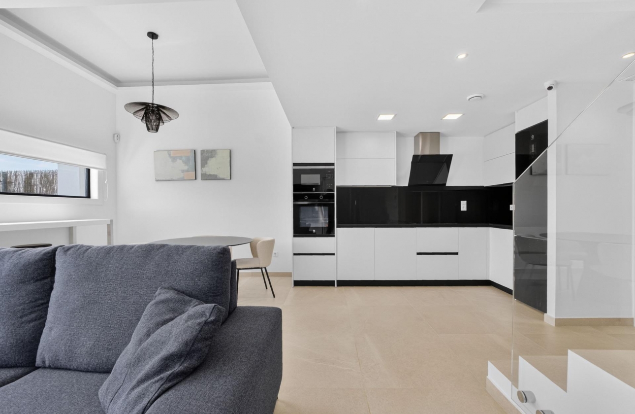 Resale - Villa - Guardamar del Segura - EL RASO