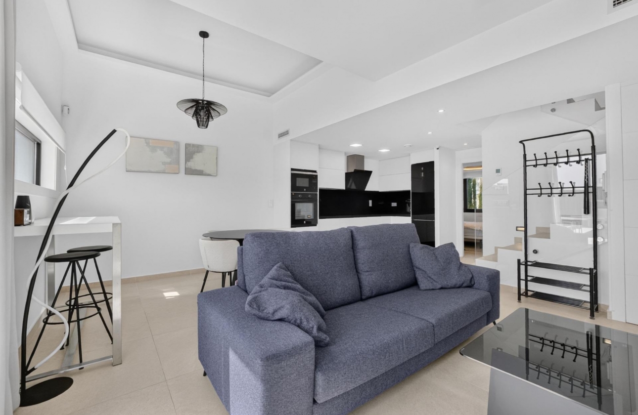 Resale - Villa - Guardamar del Segura - EL RASO