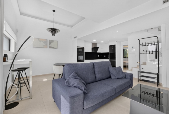 Resale - Villa - Guardamar del Segura - EL RASO