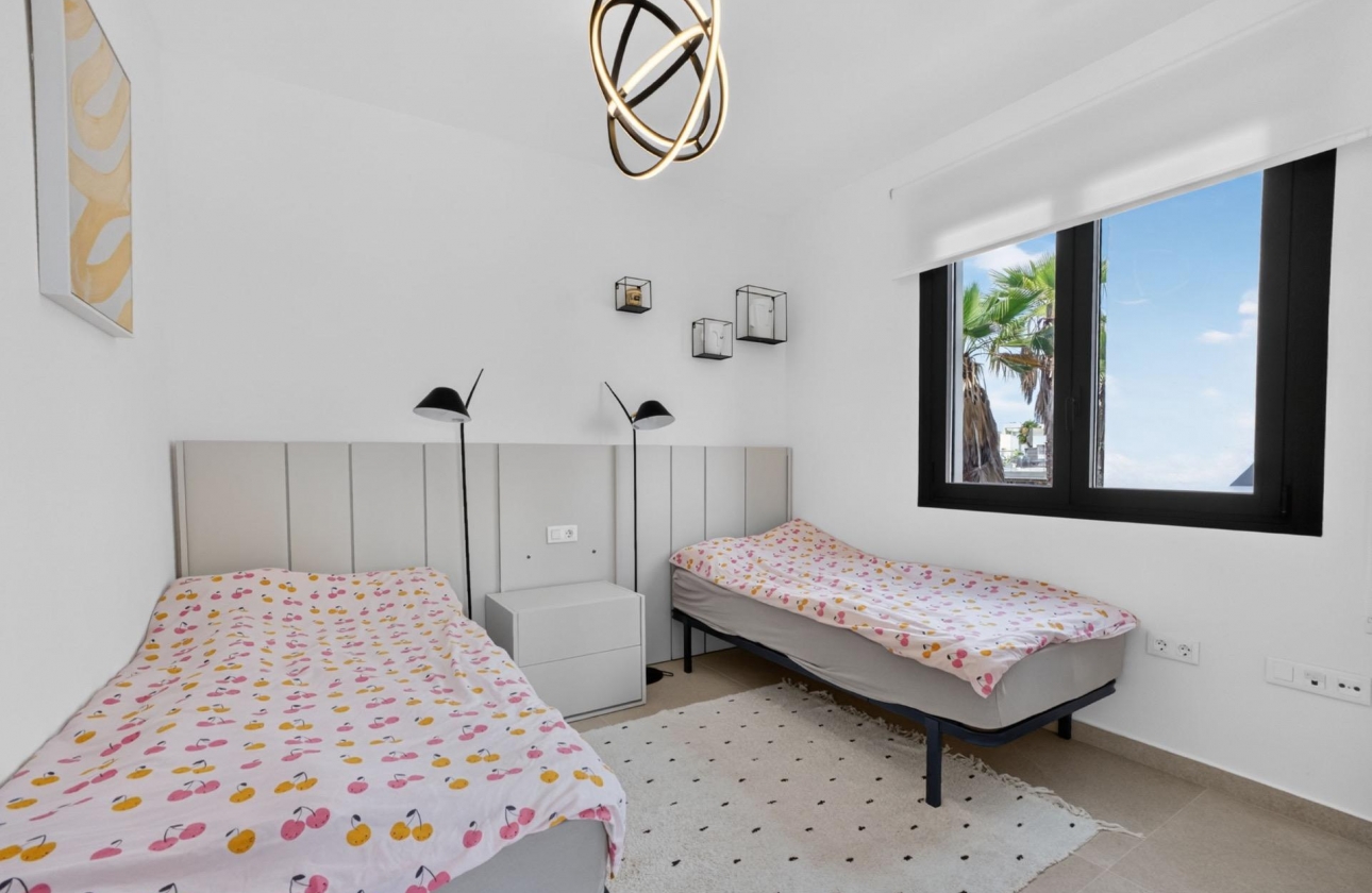 Resale - Villa - Guardamar del Segura - EL RASO