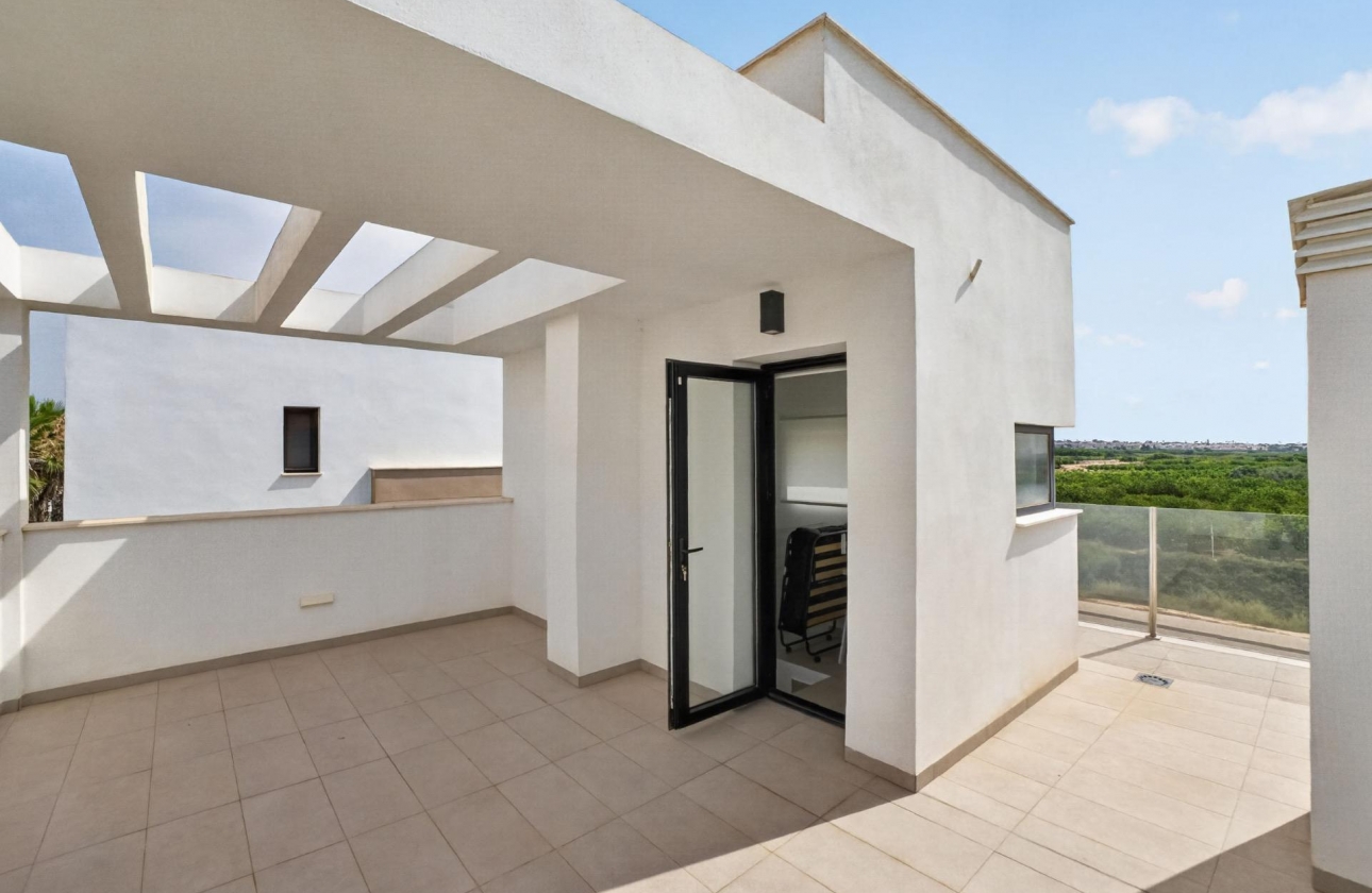 Resale - Villa - Guardamar del Segura - EL RASO