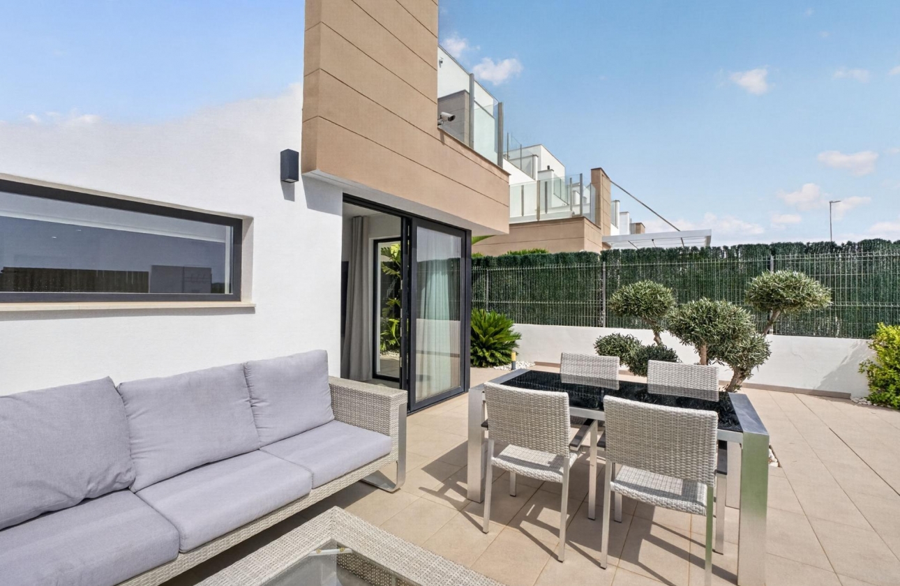 Resale - Villa - Guardamar del Segura - EL RASO
