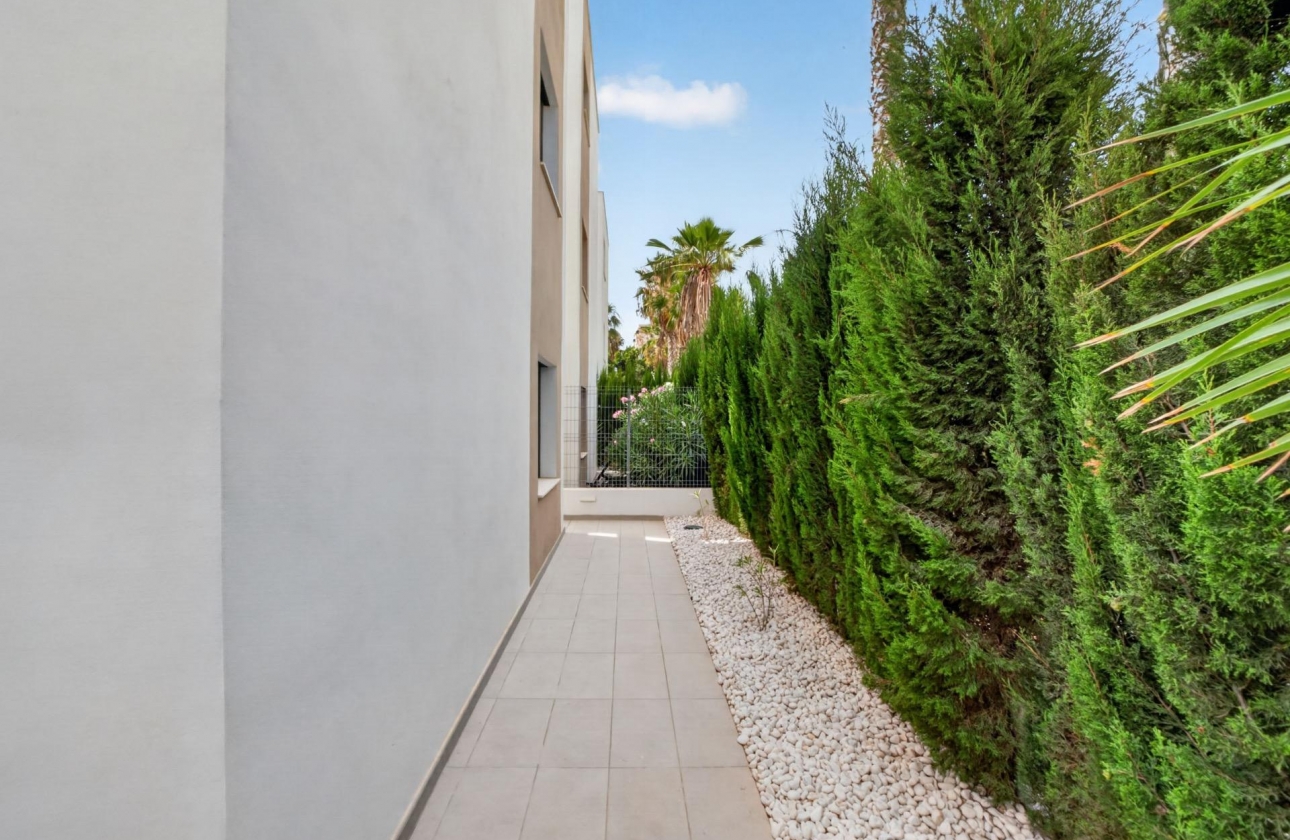 Resale - Villa - Guardamar del Segura - EL RASO