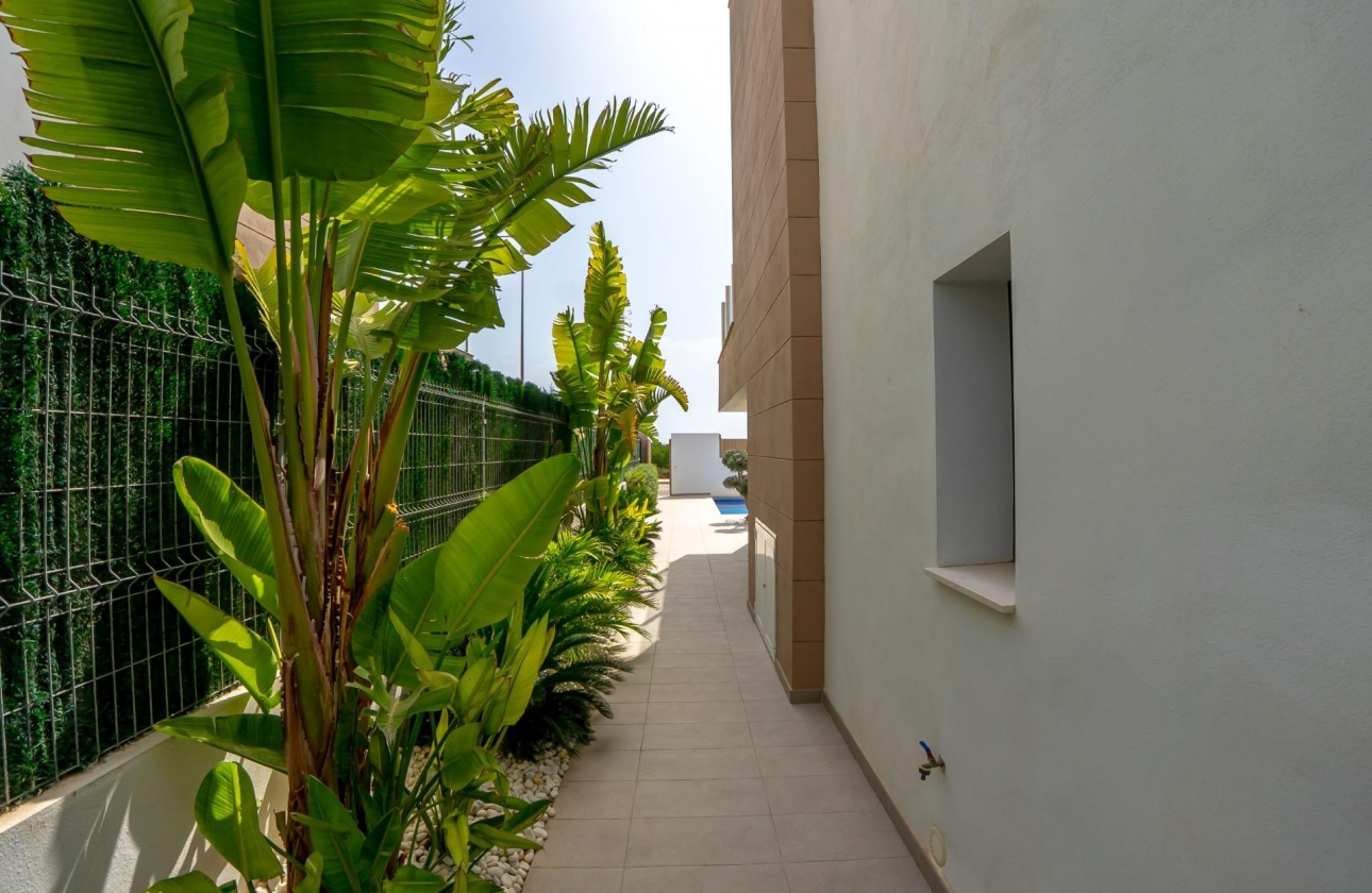 Resale - Villa - Guardamar del Segura - EL RASO