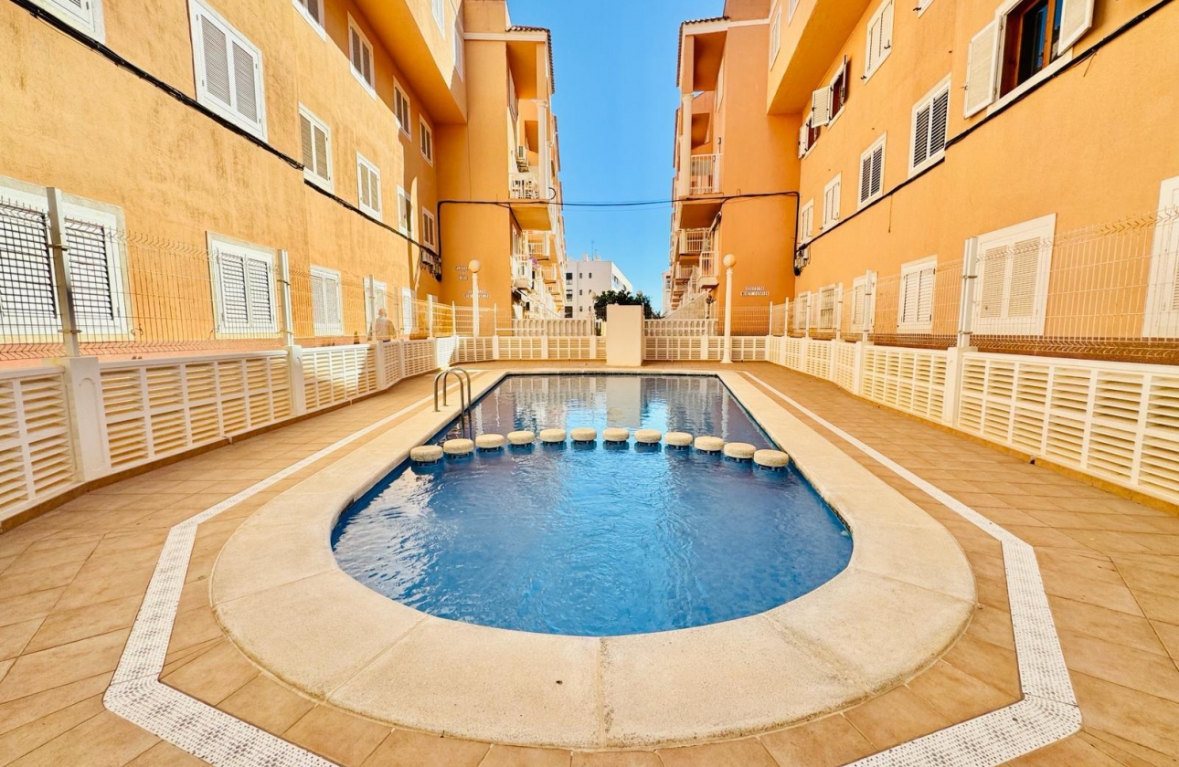 Reventa - APARTAMENTO - Torrevieja - LA MATA