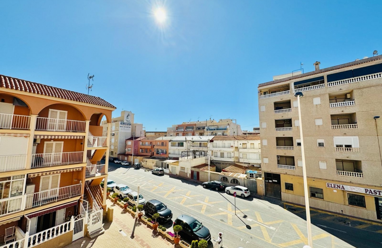 Reventa - APARTAMENTO - Torrevieja - LA MATA