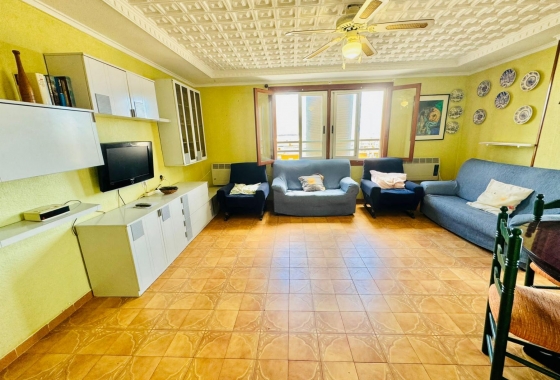 Resale - APARTAMENTO - Torrevieja - Playa del Acequión