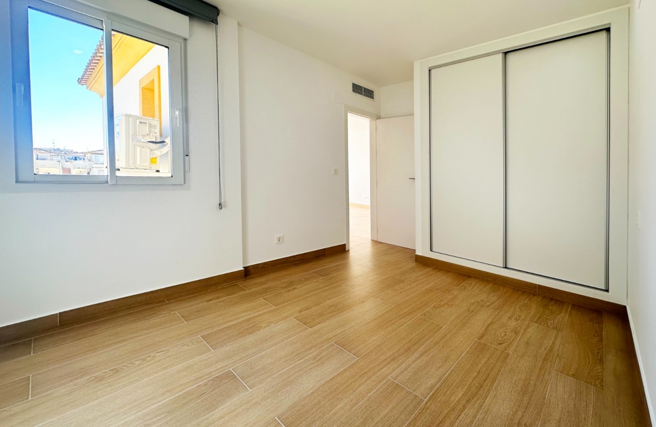 Resale - Apartment - Orihuela Costa - Playa Flamenca