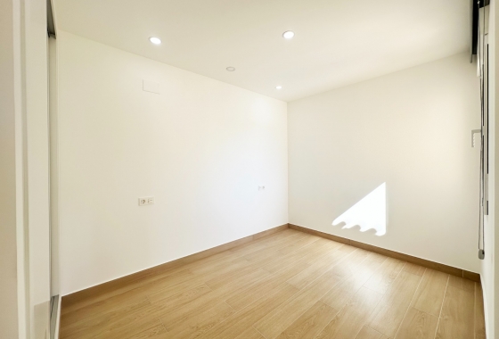 Resale - Apartment - Orihuela Costa - Playa Flamenca