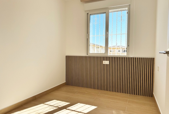 Resale - Apartment - Orihuela Costa - Playa Flamenca