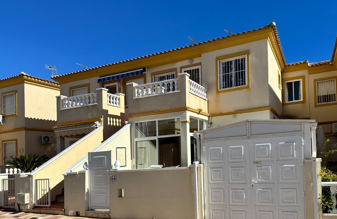 Resale - Apartment - Orihuela Costa - Playa Flamenca
