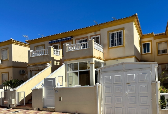 Resale - Apartment - Orihuela Costa - Playa Flamenca